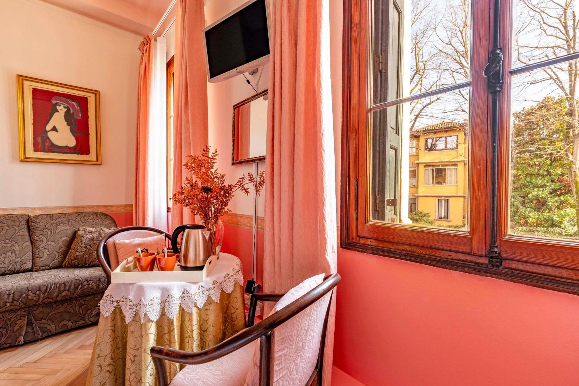 ヴェネツィア・リド島 B＆B カーサ デッレ ローセ Bed & Breakfast エクステリア 写真